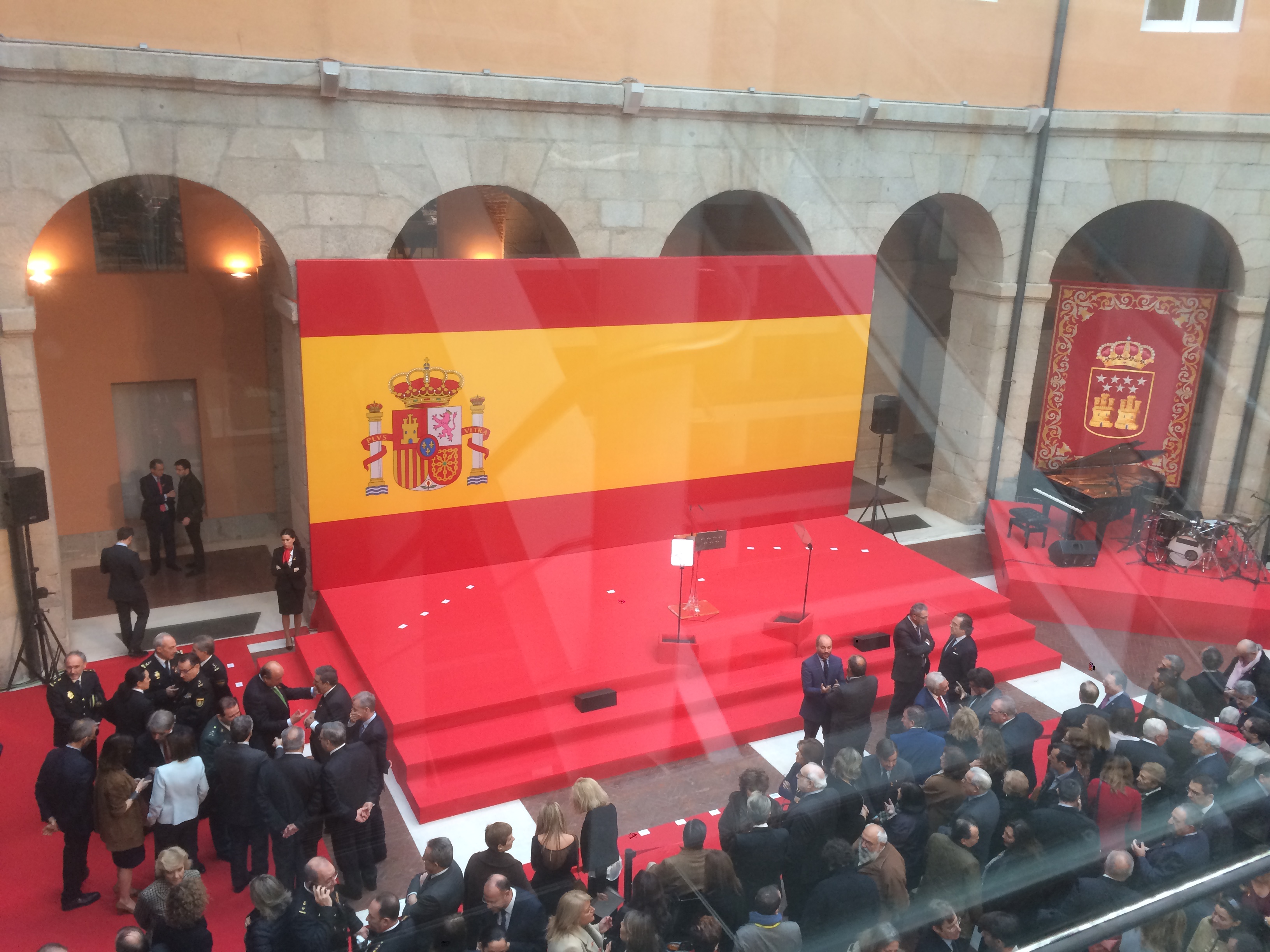 Colaboración en el Día de la Constitución en Madrid con montaje de escenario